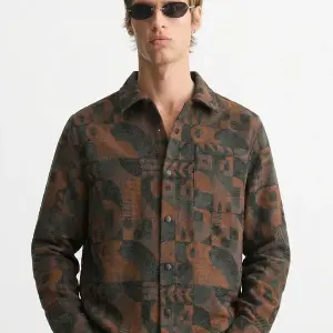 Highlander  Highlander Men Black Printed Relaxed Fit Casual Shirt